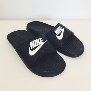 NEW Nike Slipper Sandals